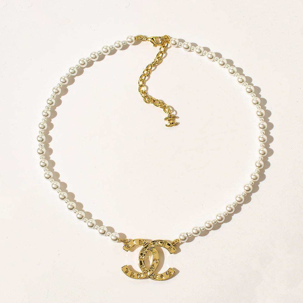 collar clara