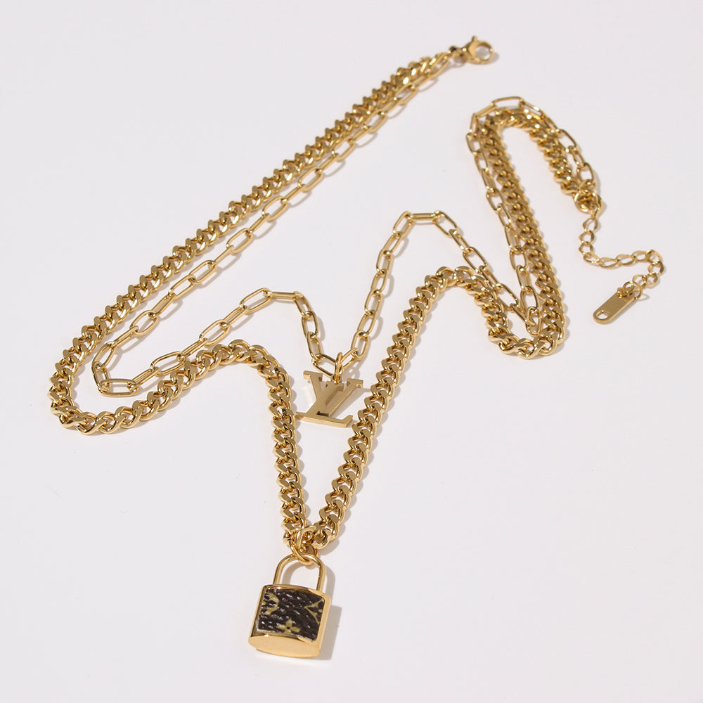 Collar Lock Loui