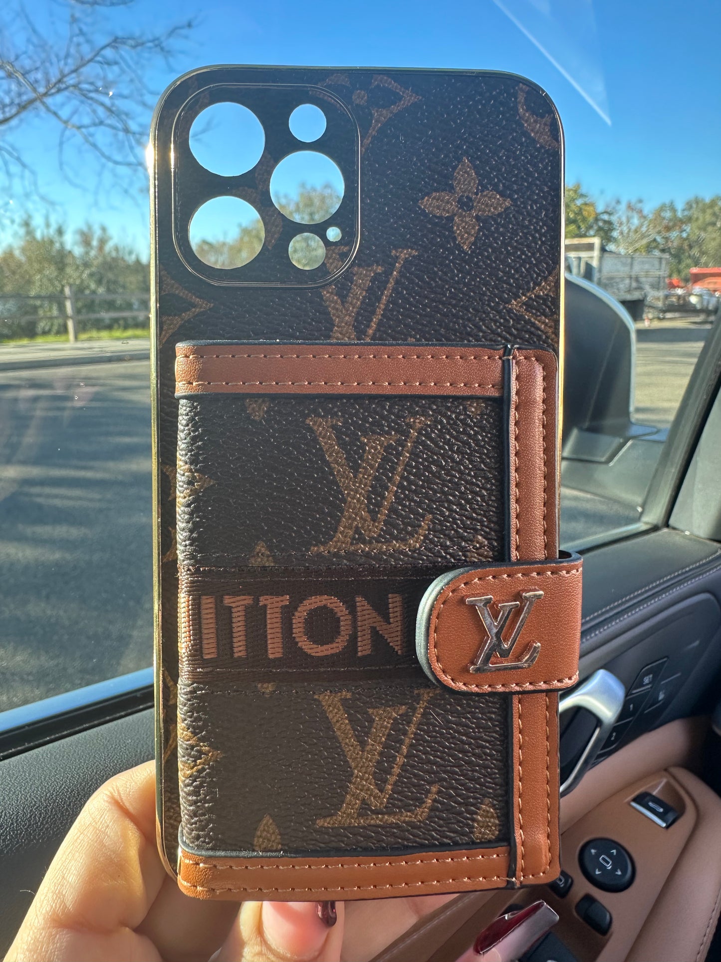Giselle phone case