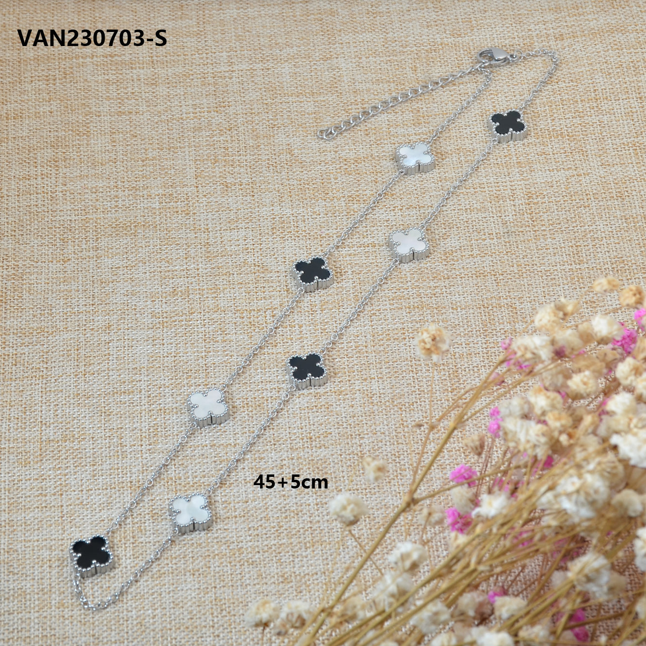 Precioso collar de niña
