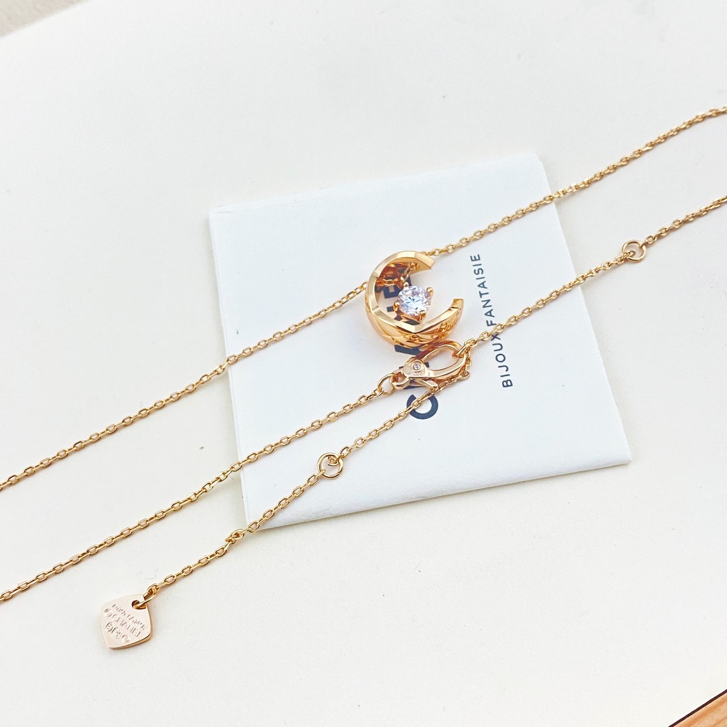 Collar con tachuelas Chance