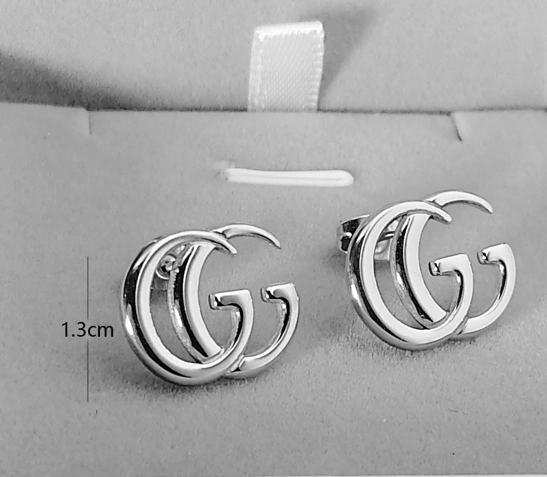 Pendientes gigi