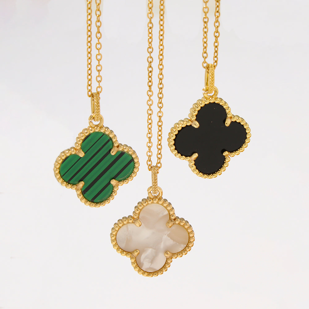 Collares de fantasía de clavo