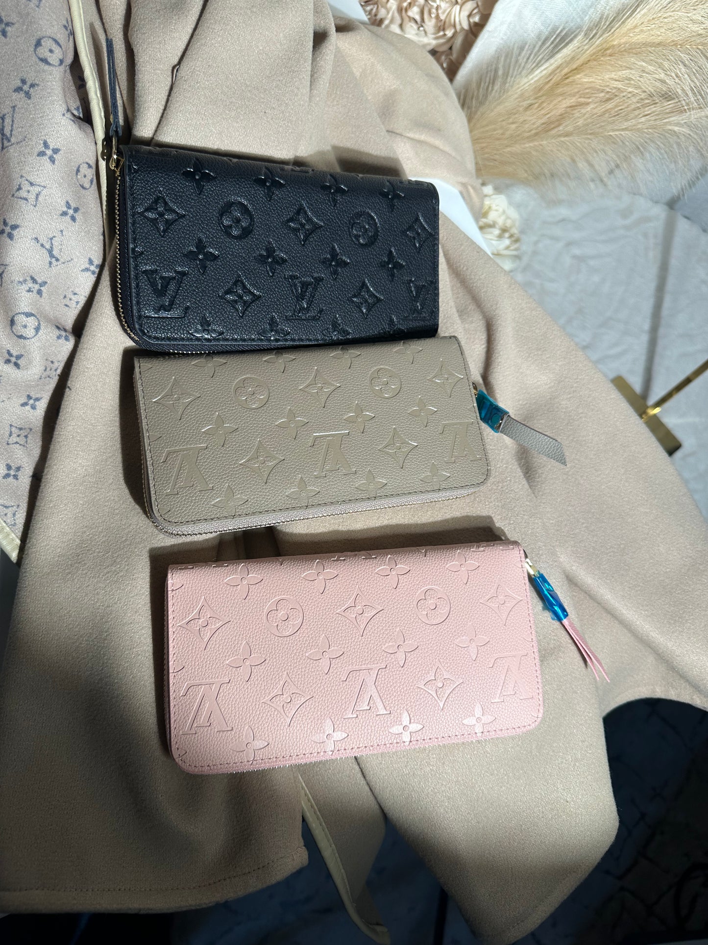 Daisy wallets