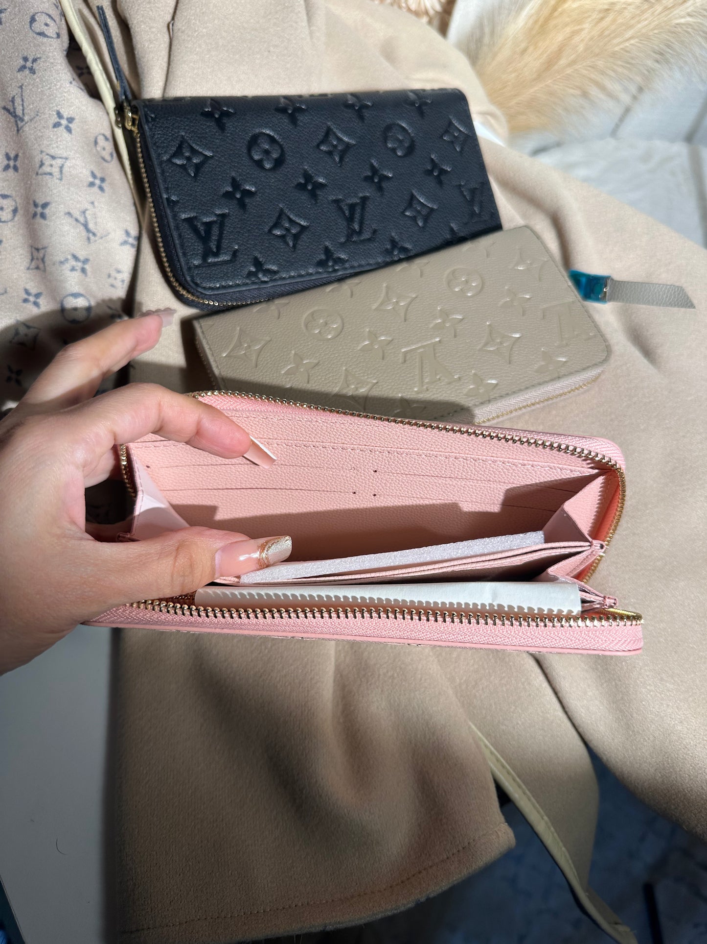 Daisy wallets