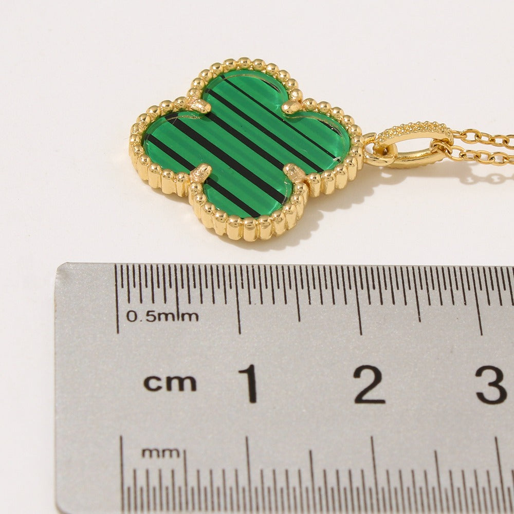 Collares de fantasía de clavo