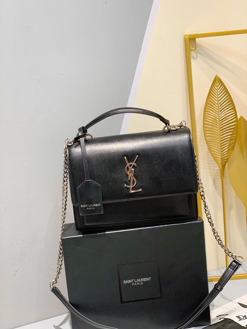 Silver girl bag