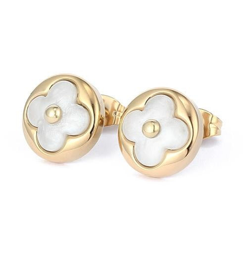 Pearl love earrings