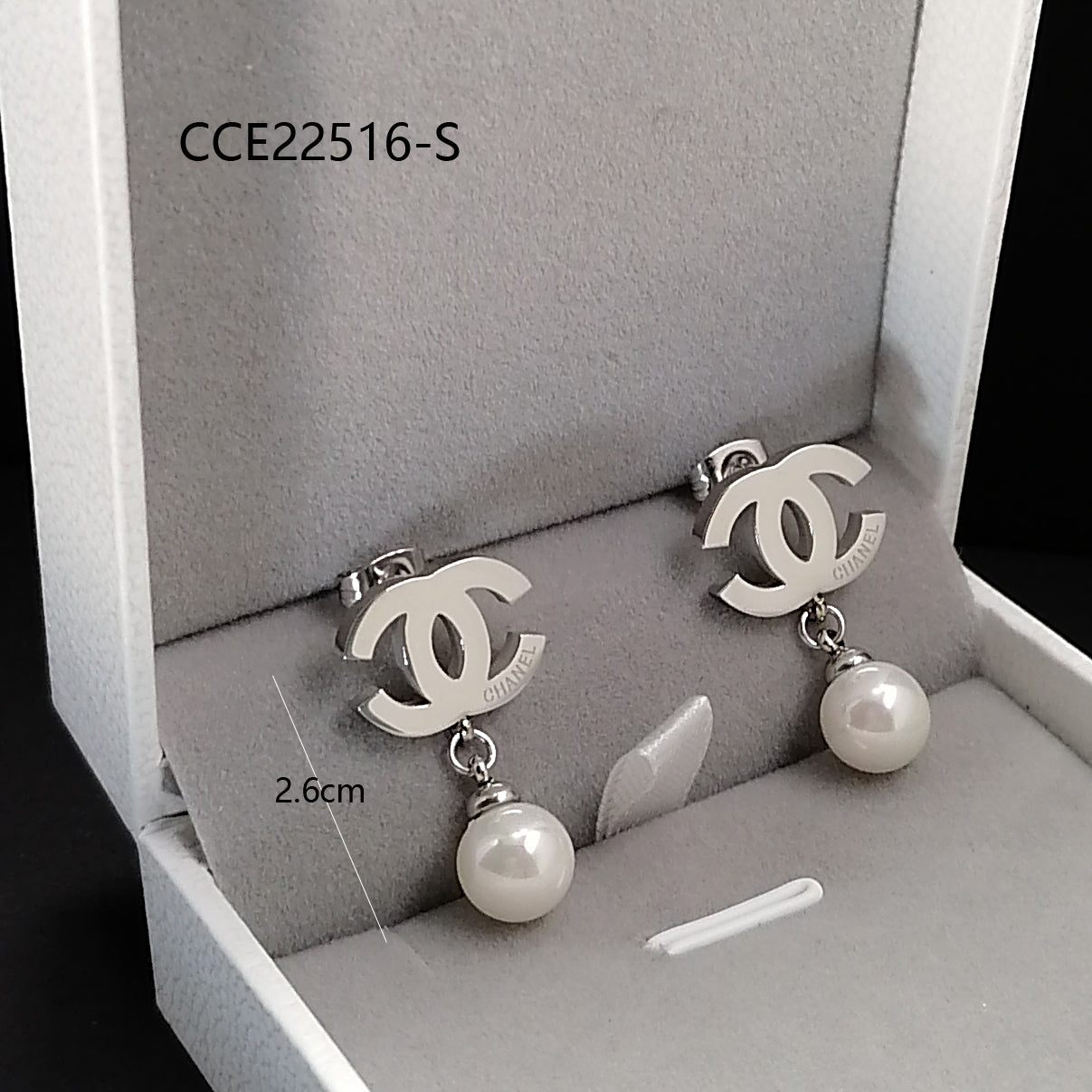 Cc pearly earrings