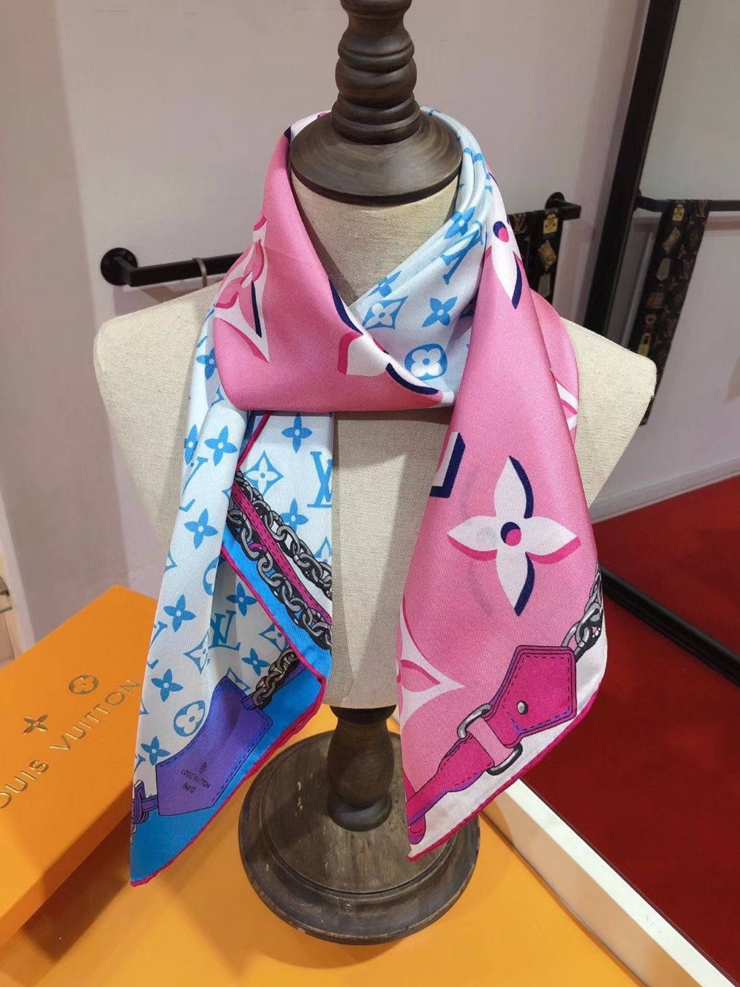 Azul y rose scarve