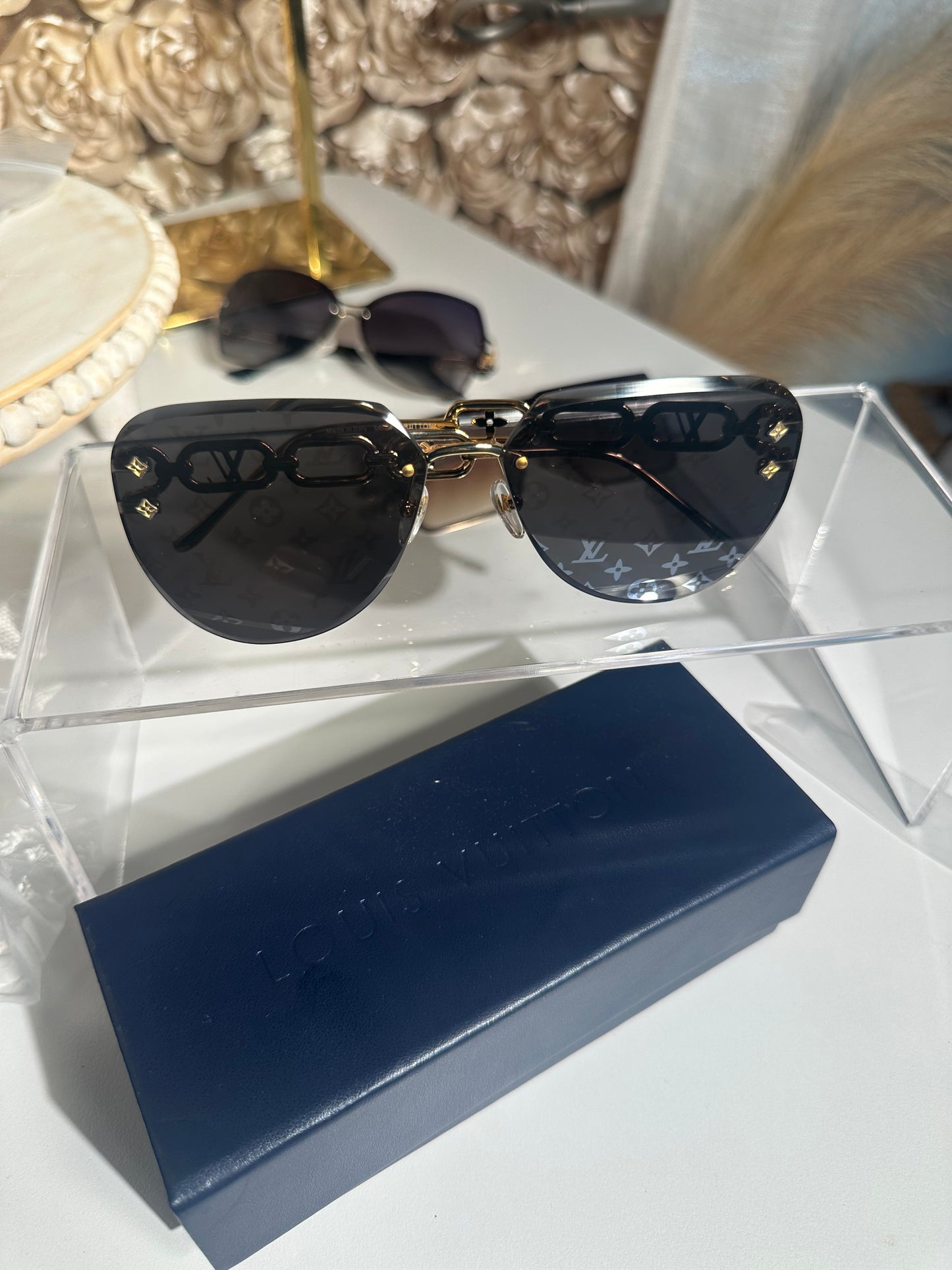 Luxurious sunglasses
