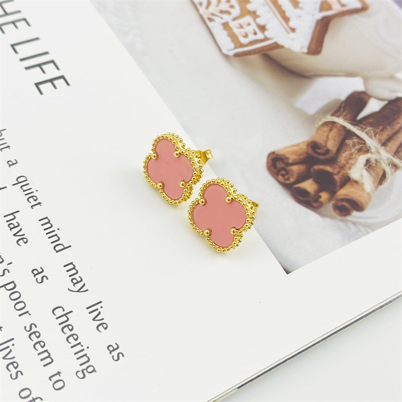 Clover girl earrings