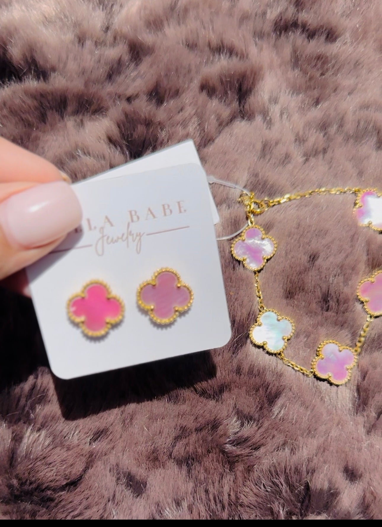 Pink dream clover earrings